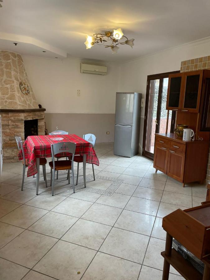 La Casa Di Mamma Apartment เนเปิลส์ ภายนอก รูปภาพ