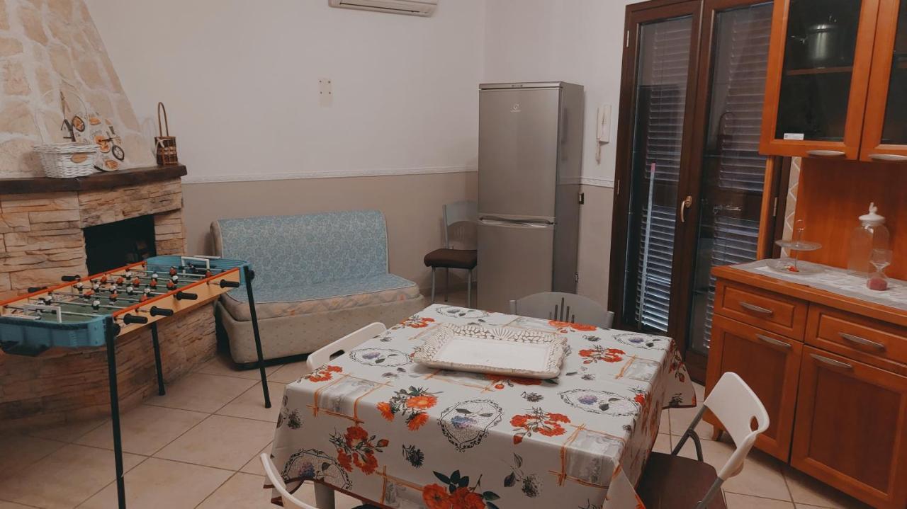 La Casa Di Mamma Apartment เนเปิลส์ ภายนอก รูปภาพ